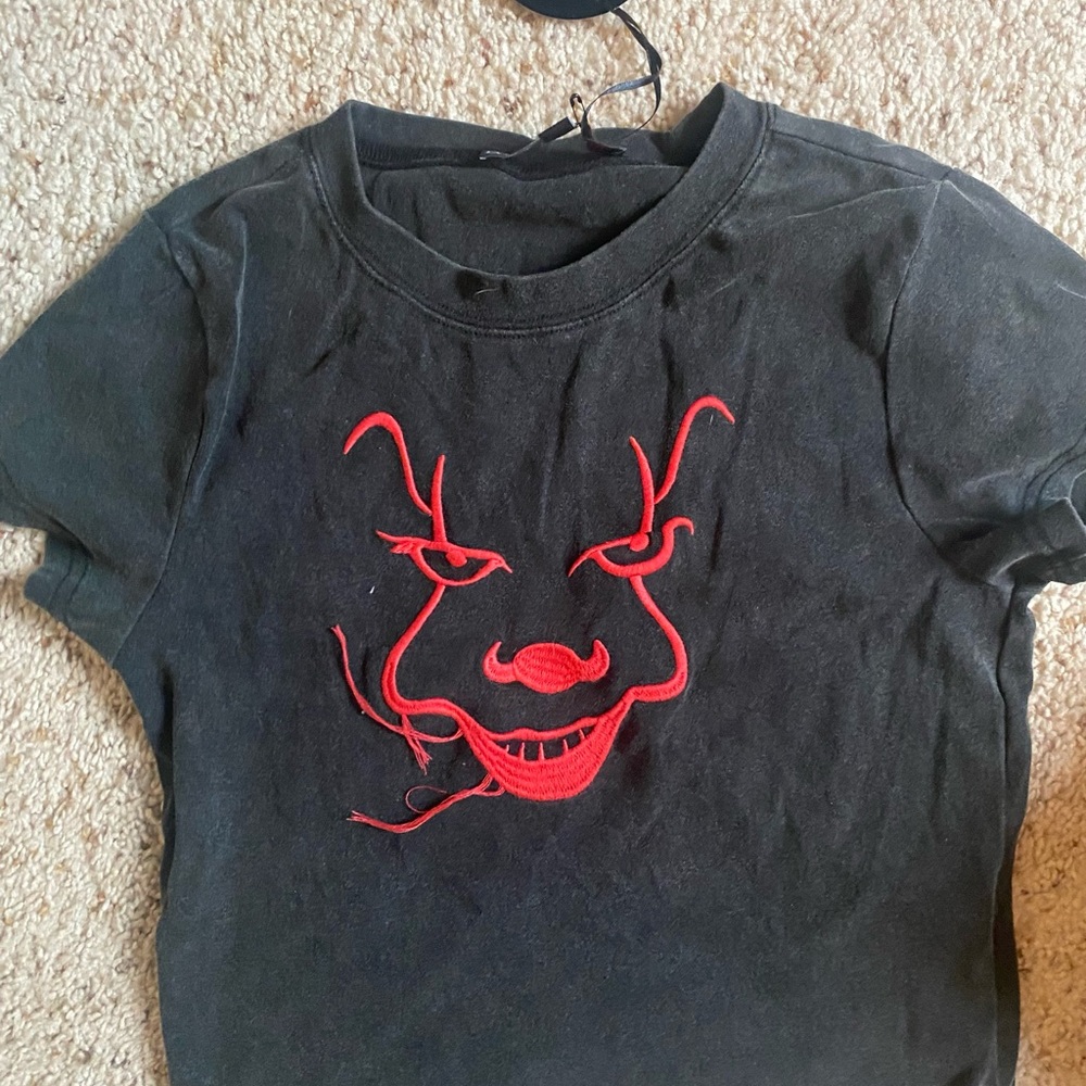 Pennywise crop tee NWT
